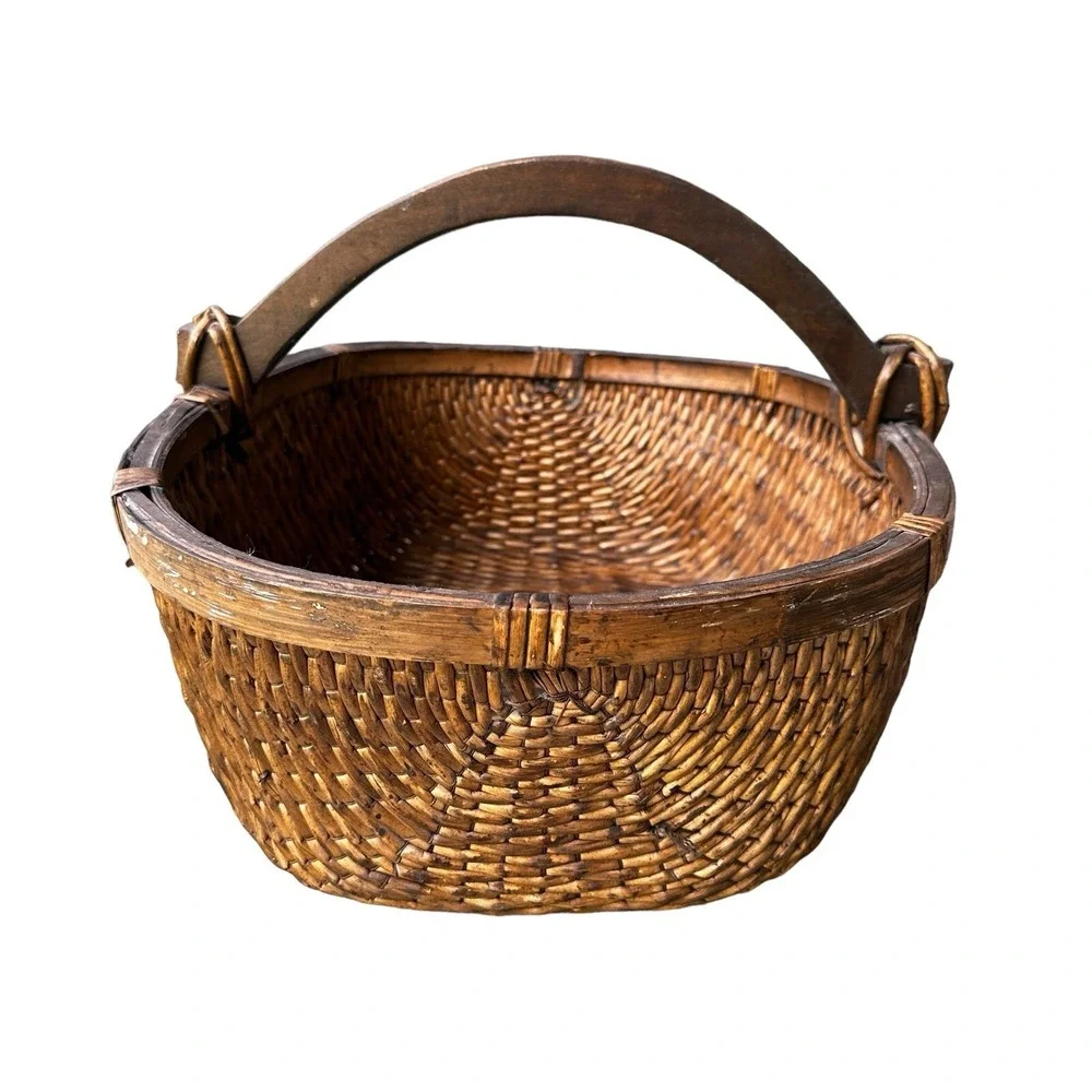 VTG Antique Asian‎ Willow Basket 18x13x12 Inch Wood Handle Large Hand Woven